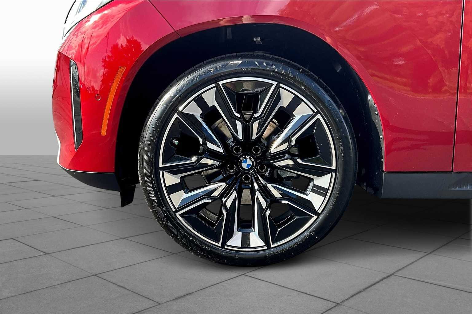 Used 2026 Vegas Red Metallic BMW 30 xDrive image 11