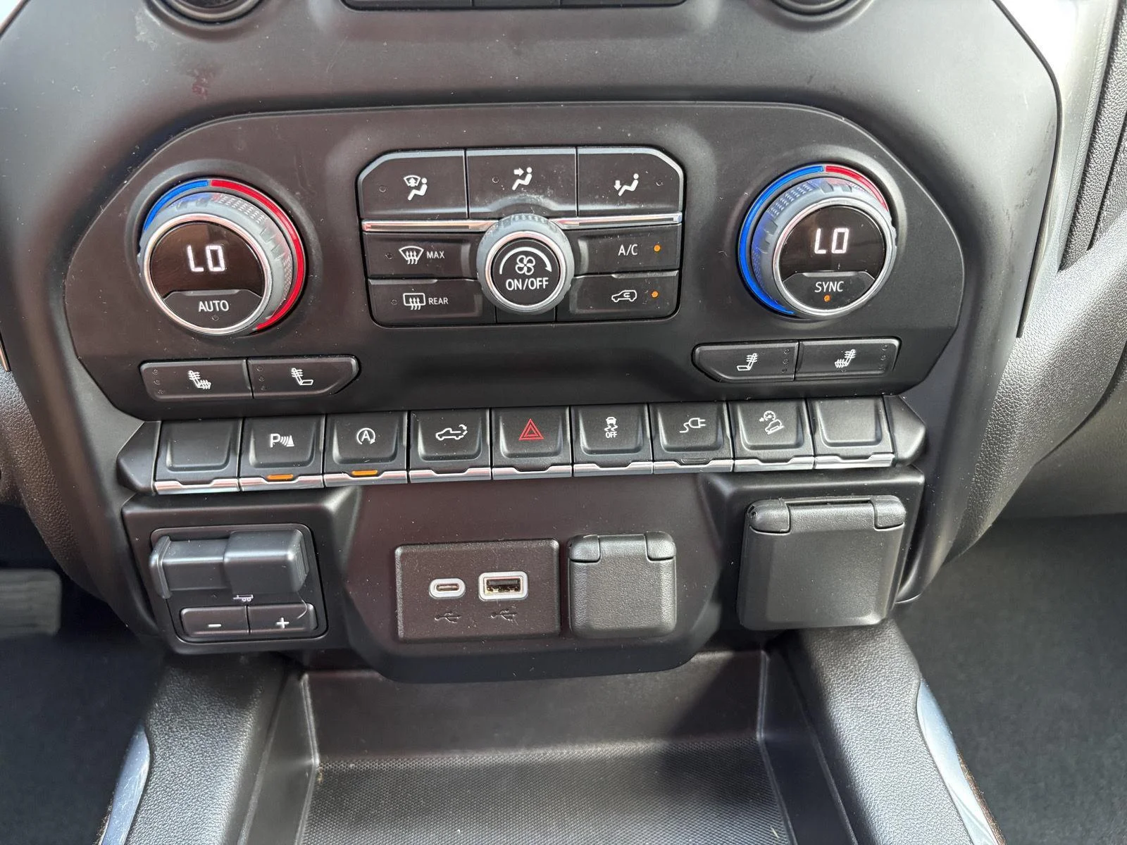Used 2021 Summit White Chevrolet LT Trail Boss image 28