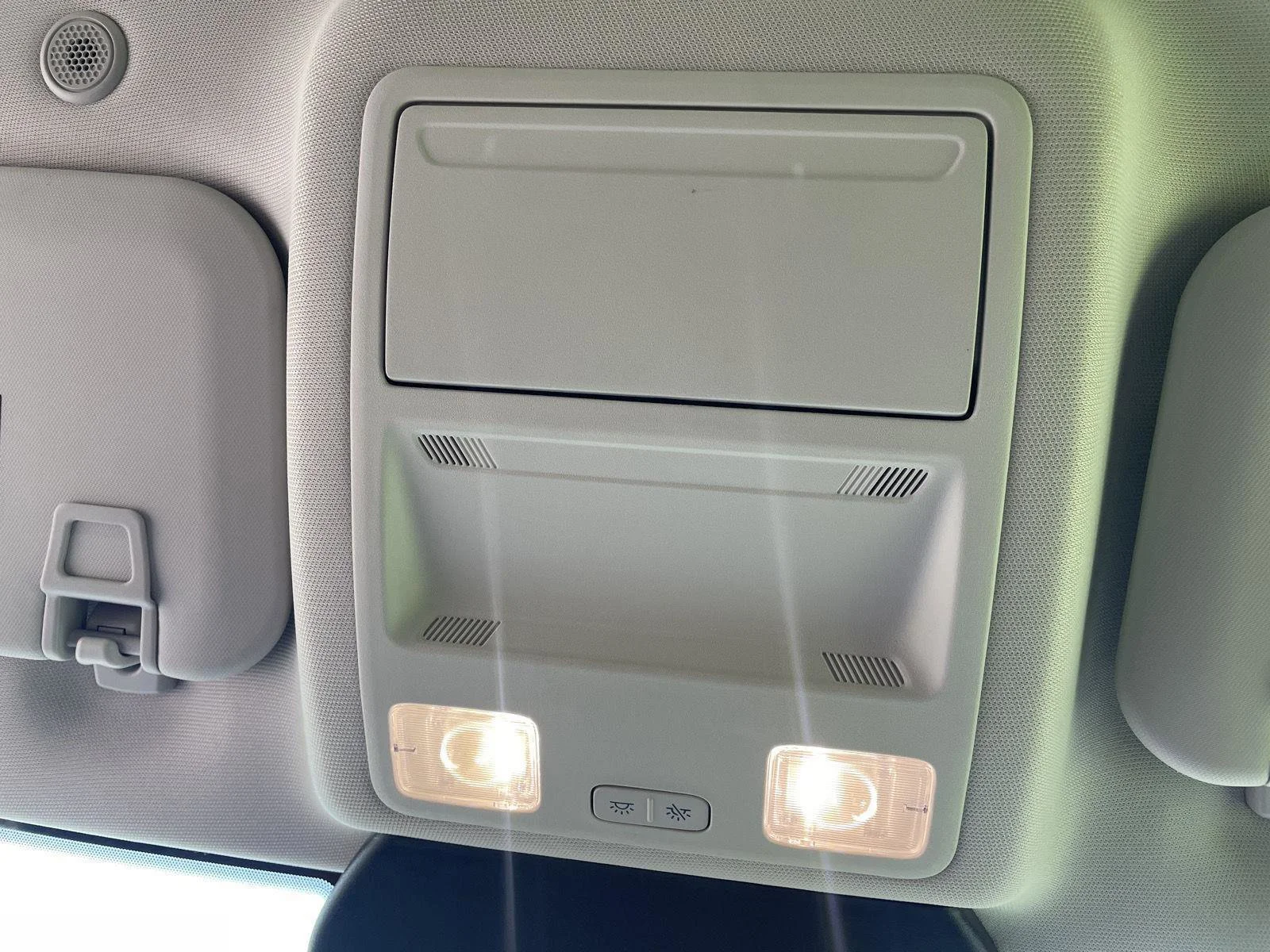 Used 2025 Vapor Blue Ford Active image 28