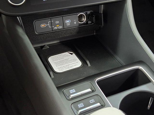 New 2026 White Hyundai SEL Sport image 21