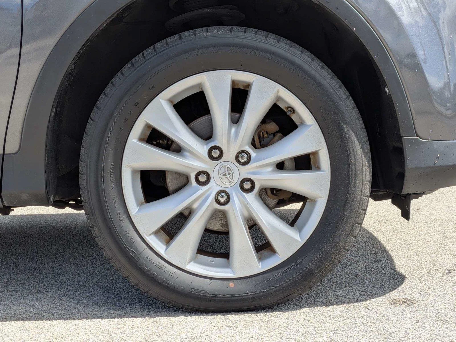 Used 2015 Gray Toyota Limited image 5