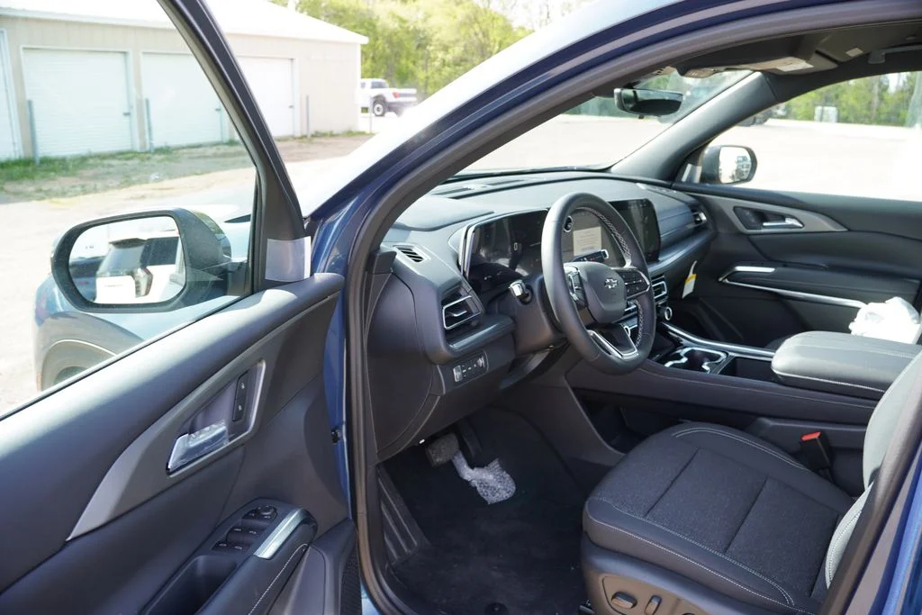 New 2026 Blue Chevrolet LT image 10