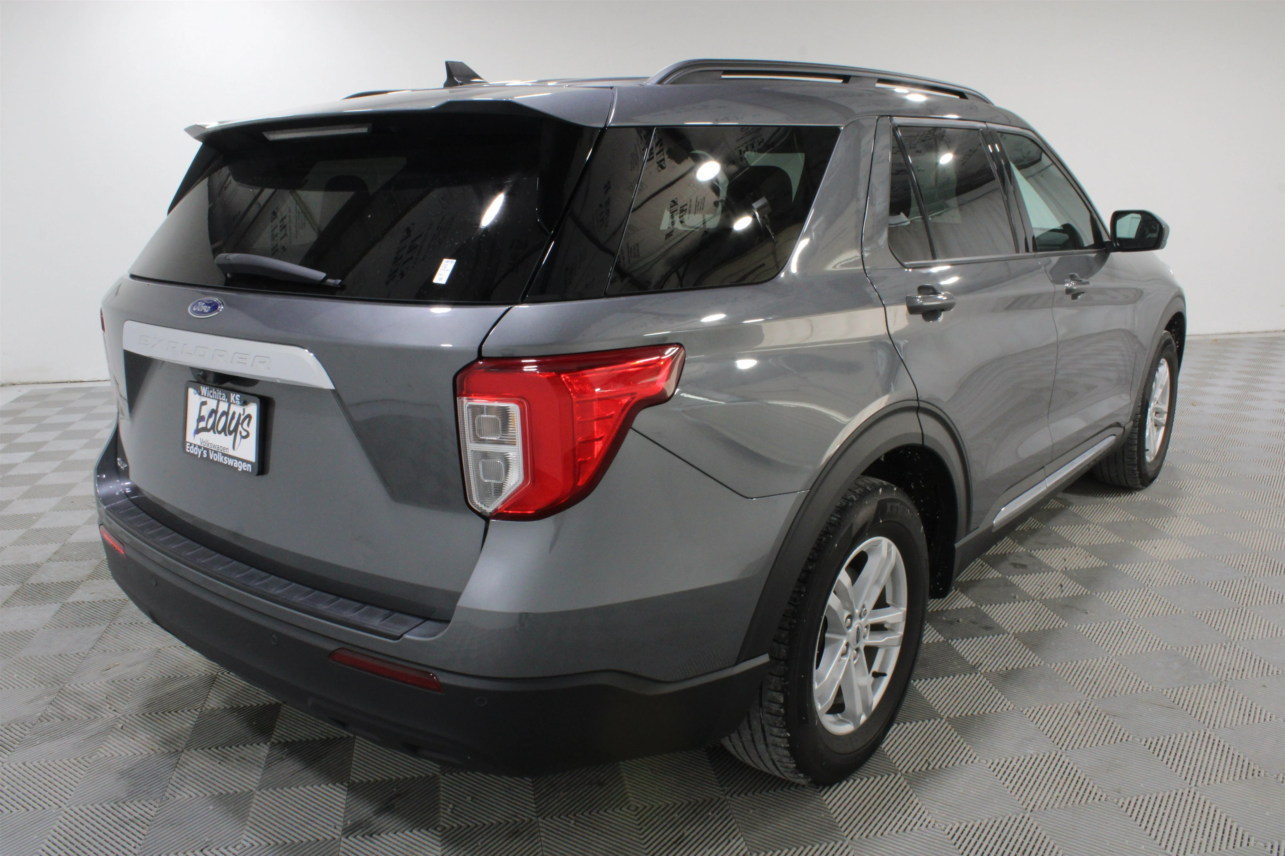 2023 Ford Explorer XLT - Photo 30