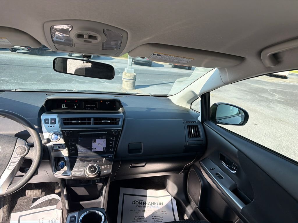 Used 2016 Gray Toyota Three image 12