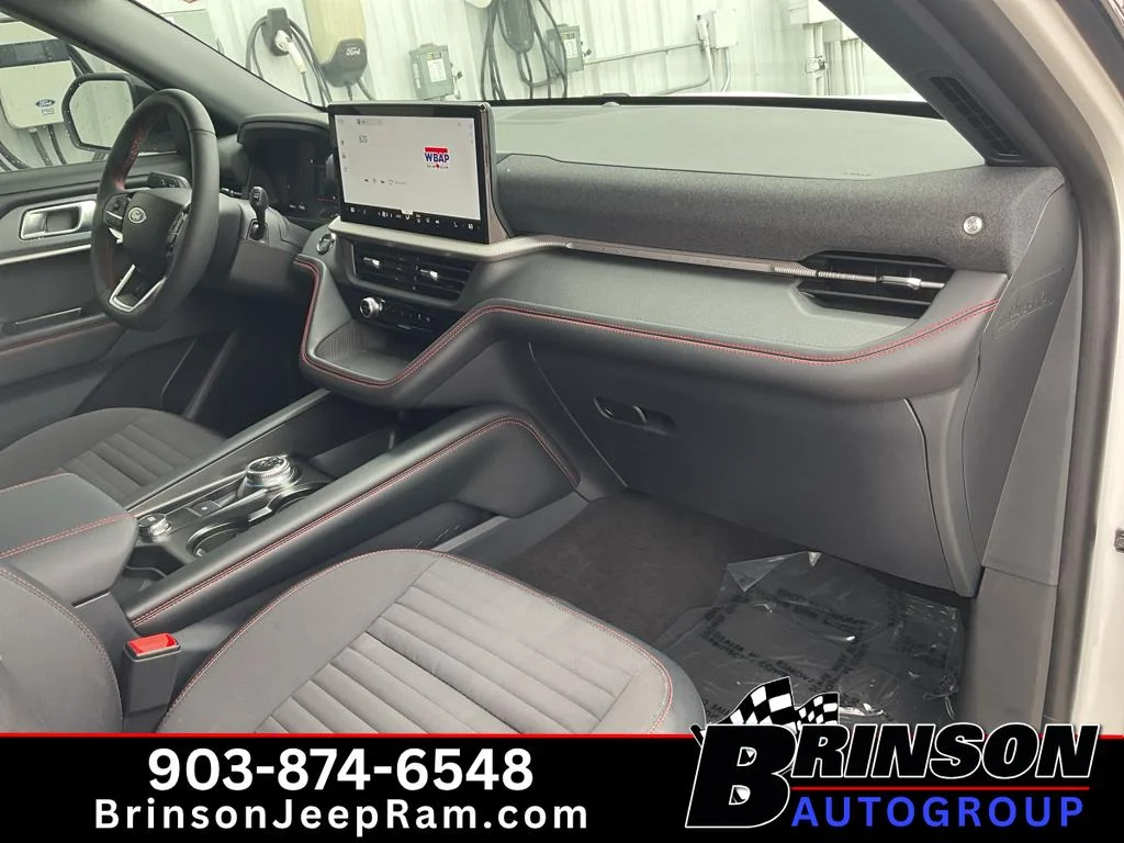 Used 2026 STAR WHITE MET TRI-COAT Ford ST-Line image 28