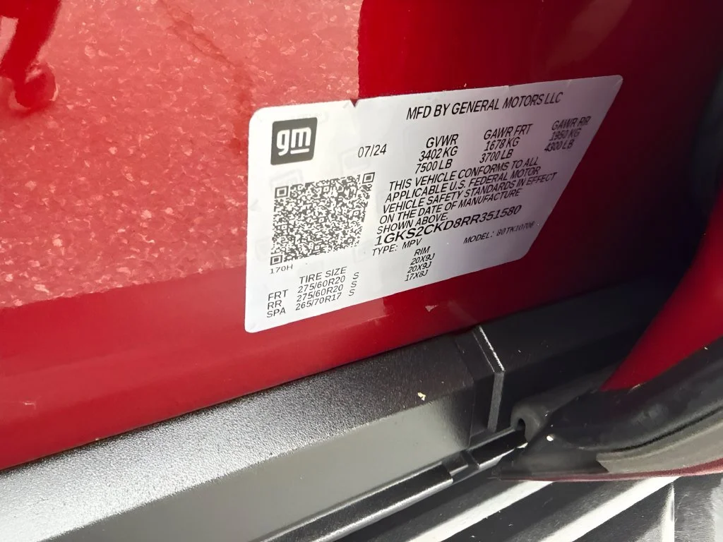 Used 2024 Red GMC AT4 image 33