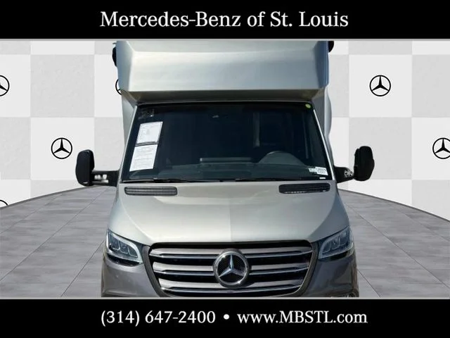 Used 2020 Beige Mercedes-Benz Cab Chassis 144 WB image 7