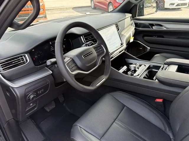 New 2026 High Gloss Black Exterior Paint Jeep Limited Reserve image 18