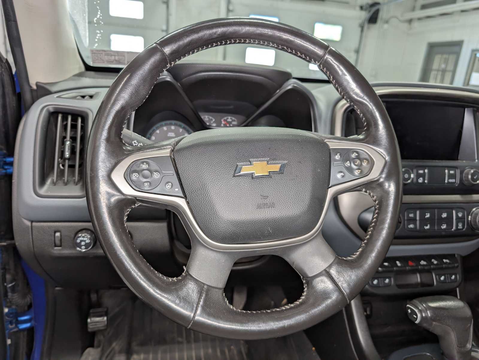 Used 2019 Kinetic Blue Metallic Chevrolet 4WD Z71 image 36