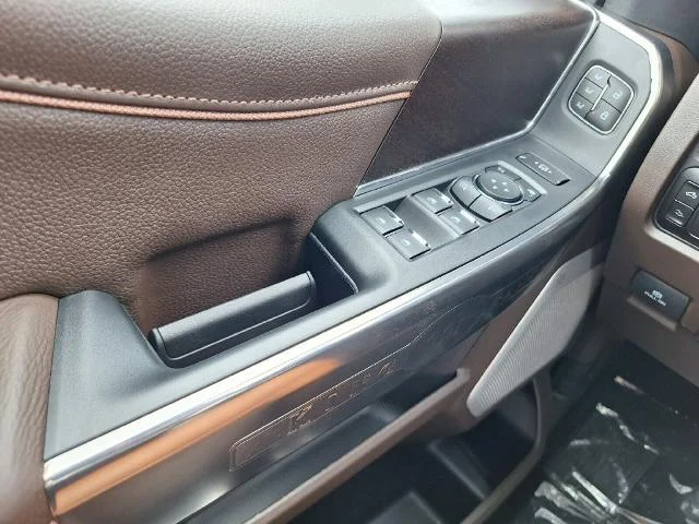 New 2026 Star White Metallic Tri-Coat Ford F-250® King Ranch® image 51