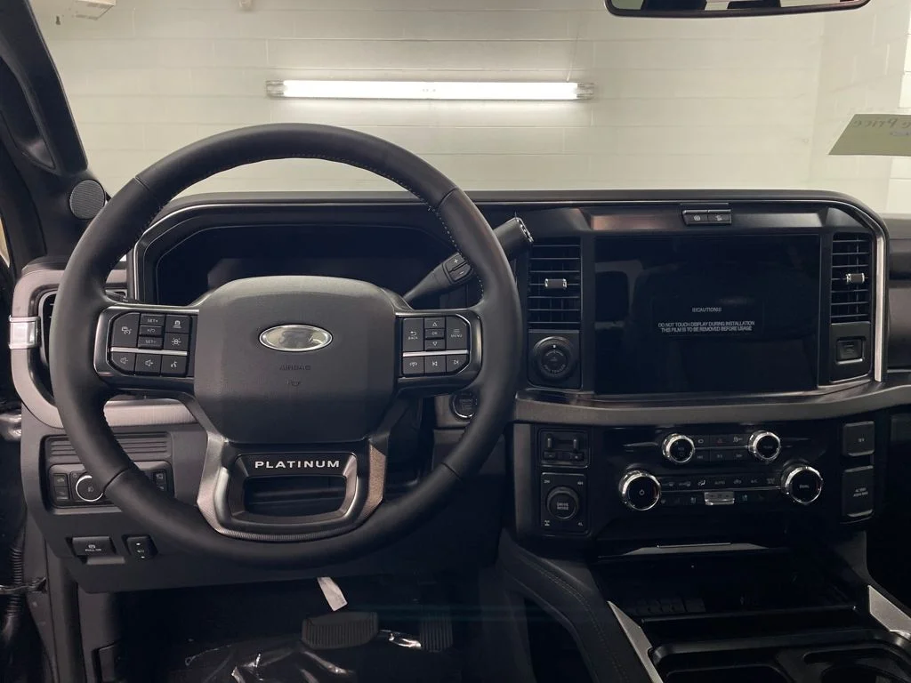 2026 Ford F-250 Super Duty Platinum - Photo 9