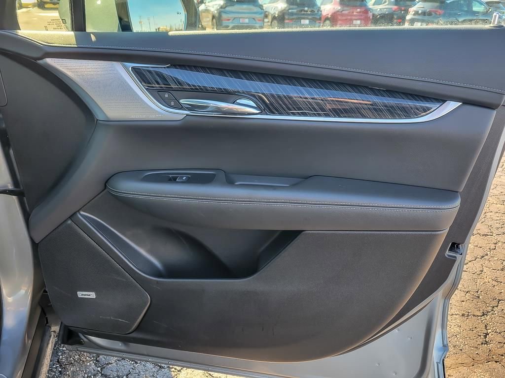 2025 CADILLAC XT6 - Image 24