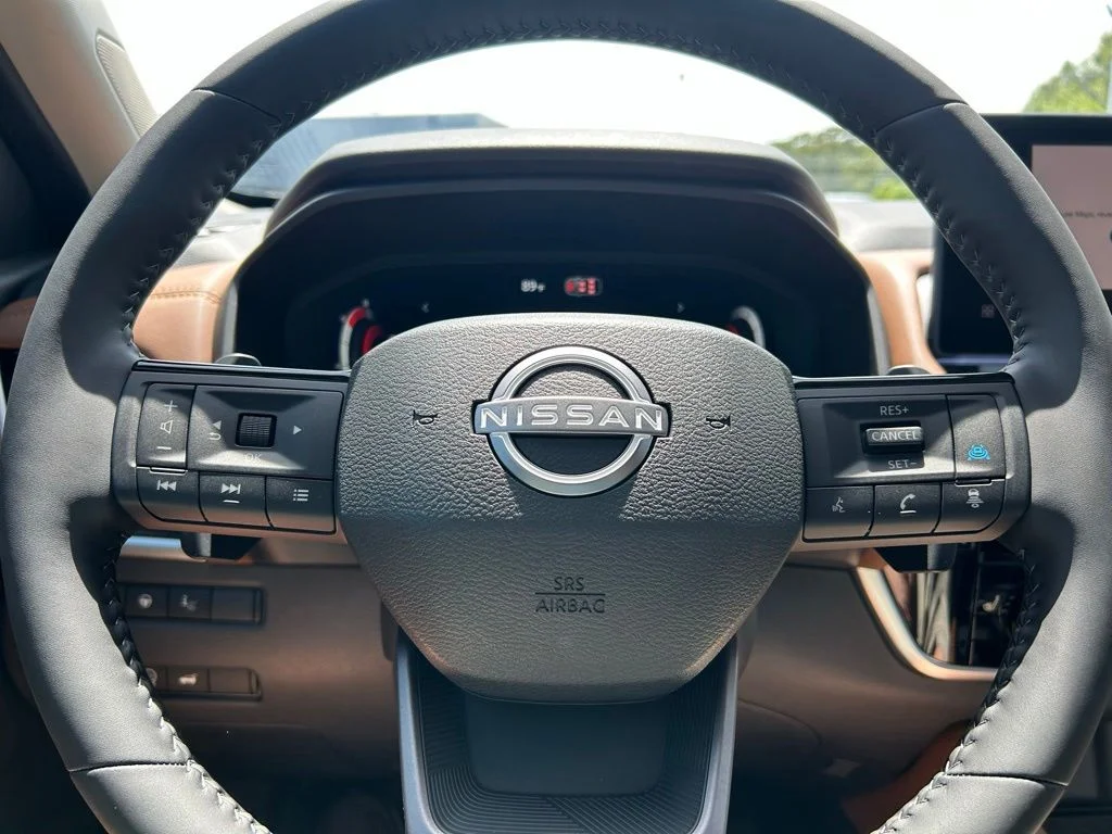 New 2026 Black Nissan Platinum image 22