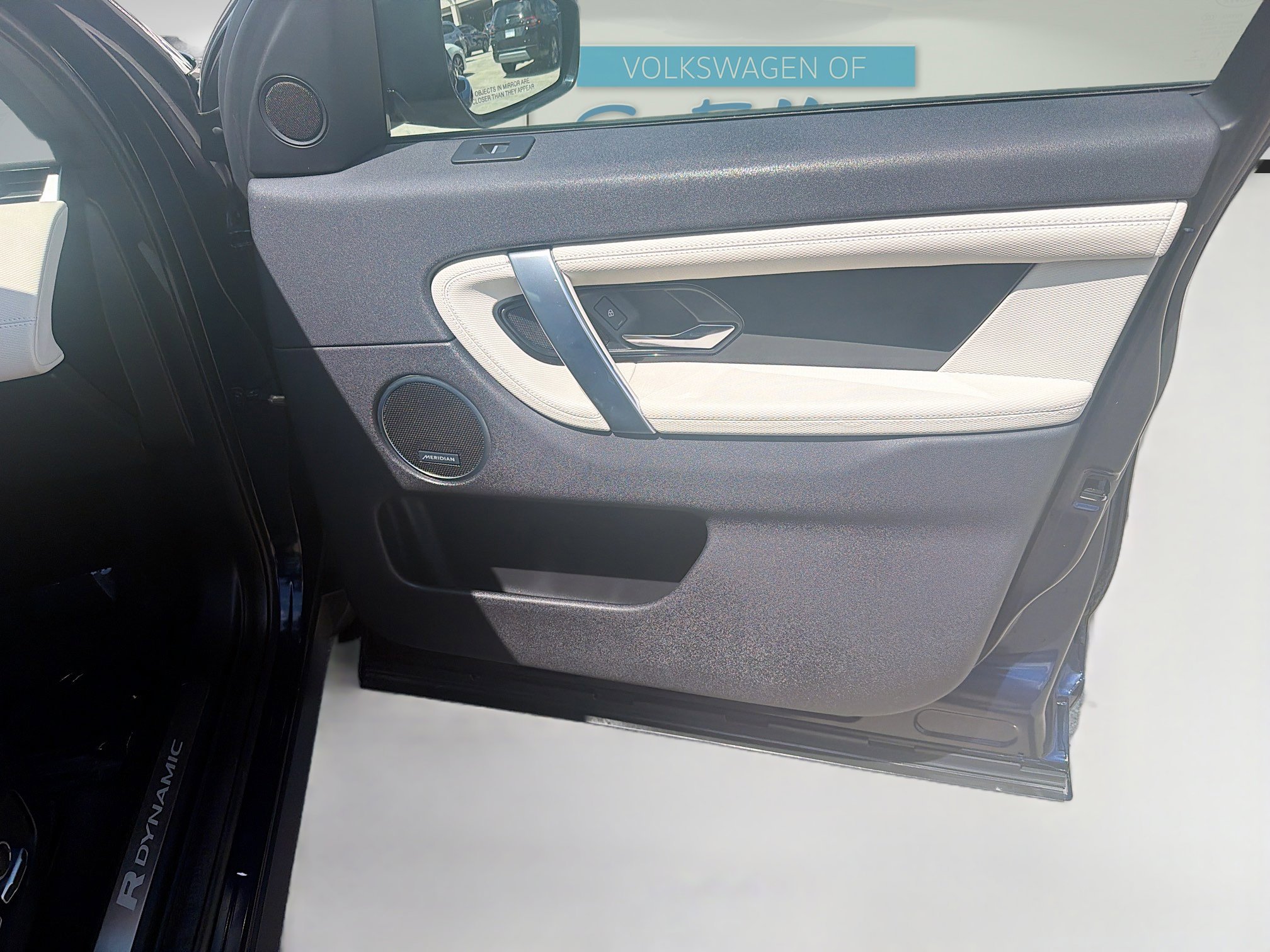 Used 2021 Blue Land Rover S R-Dynamic image 34