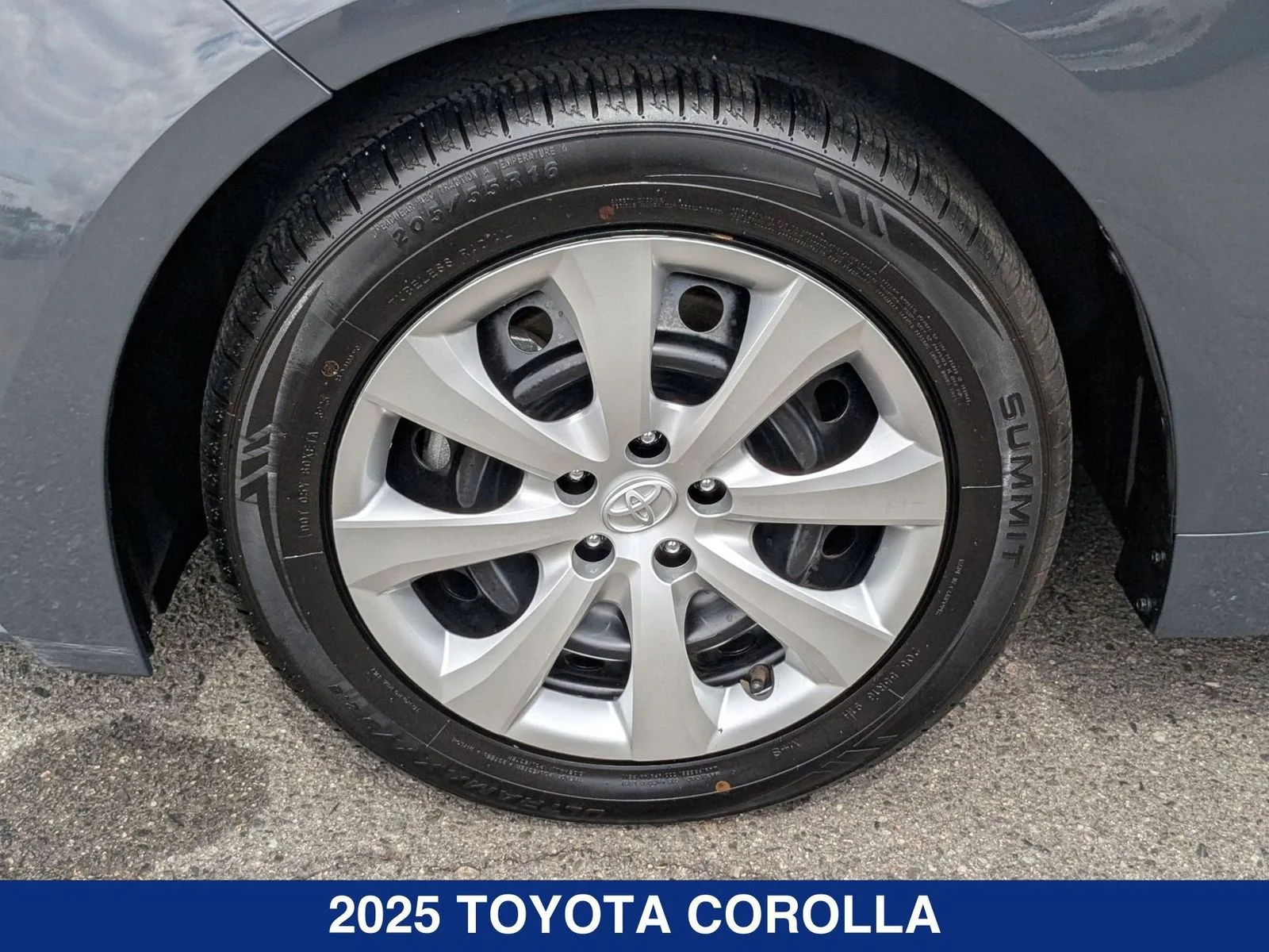 Used 2025  Toyota LE image 9