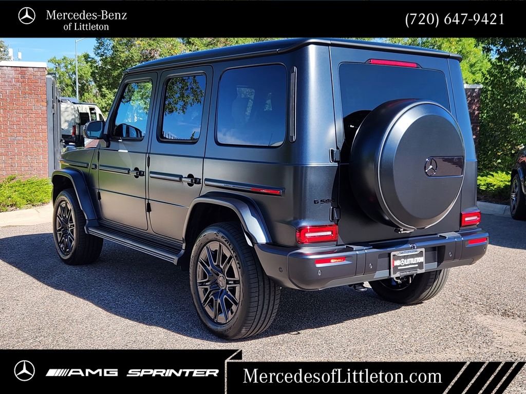 New 2027 MANUFAKTUR Night Black Magno Mercedes-Benz G 580 image 5