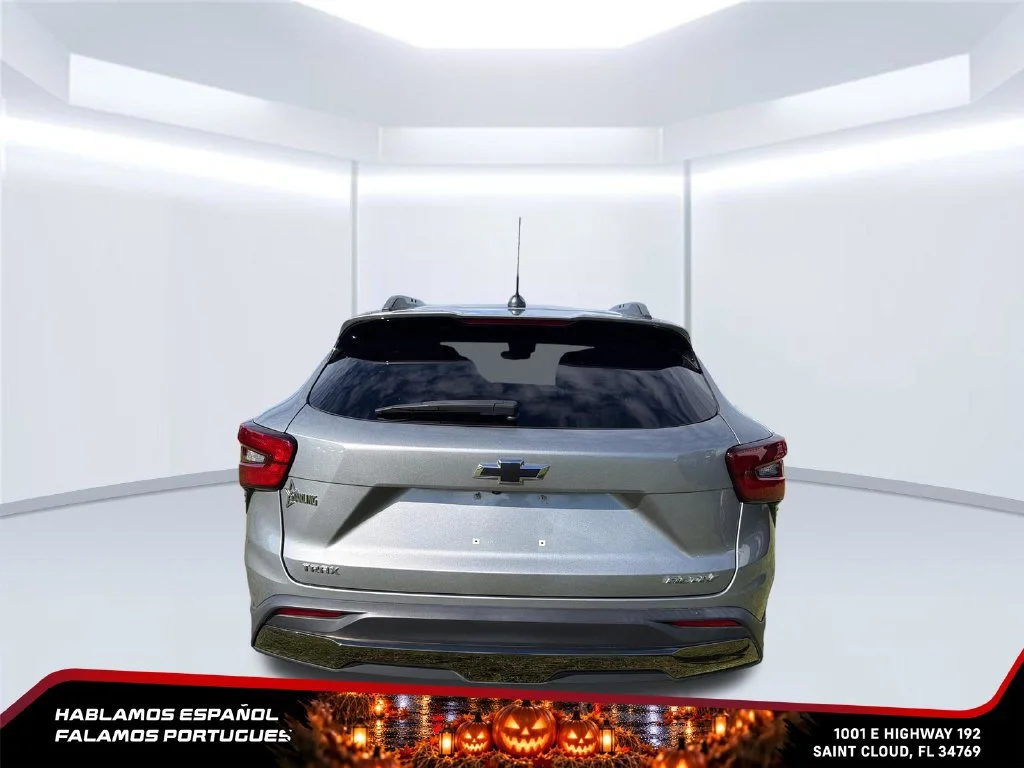 Used 2024 Sterling Gray Metallic Chevrolet ACTIV image 4