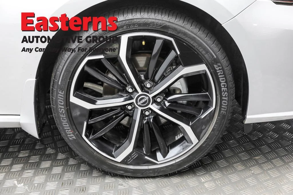 Used 2023 Silver Nissan 2.5 SR image 28
