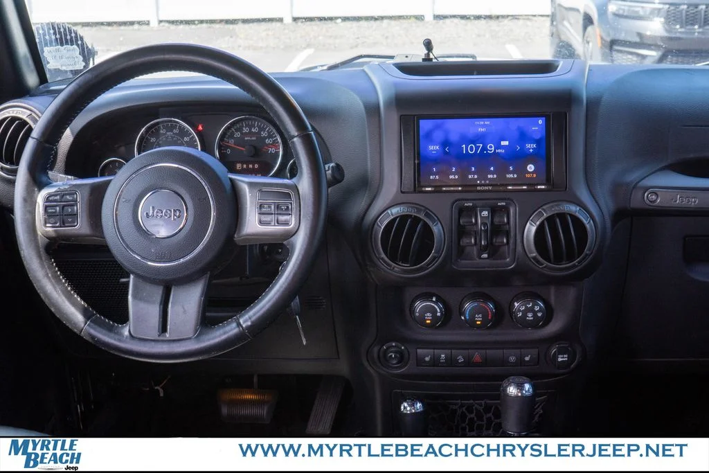 Used 2017 Granite Crystal Metallic Clearcoat Jeep Unlimited Rubicon image 15
