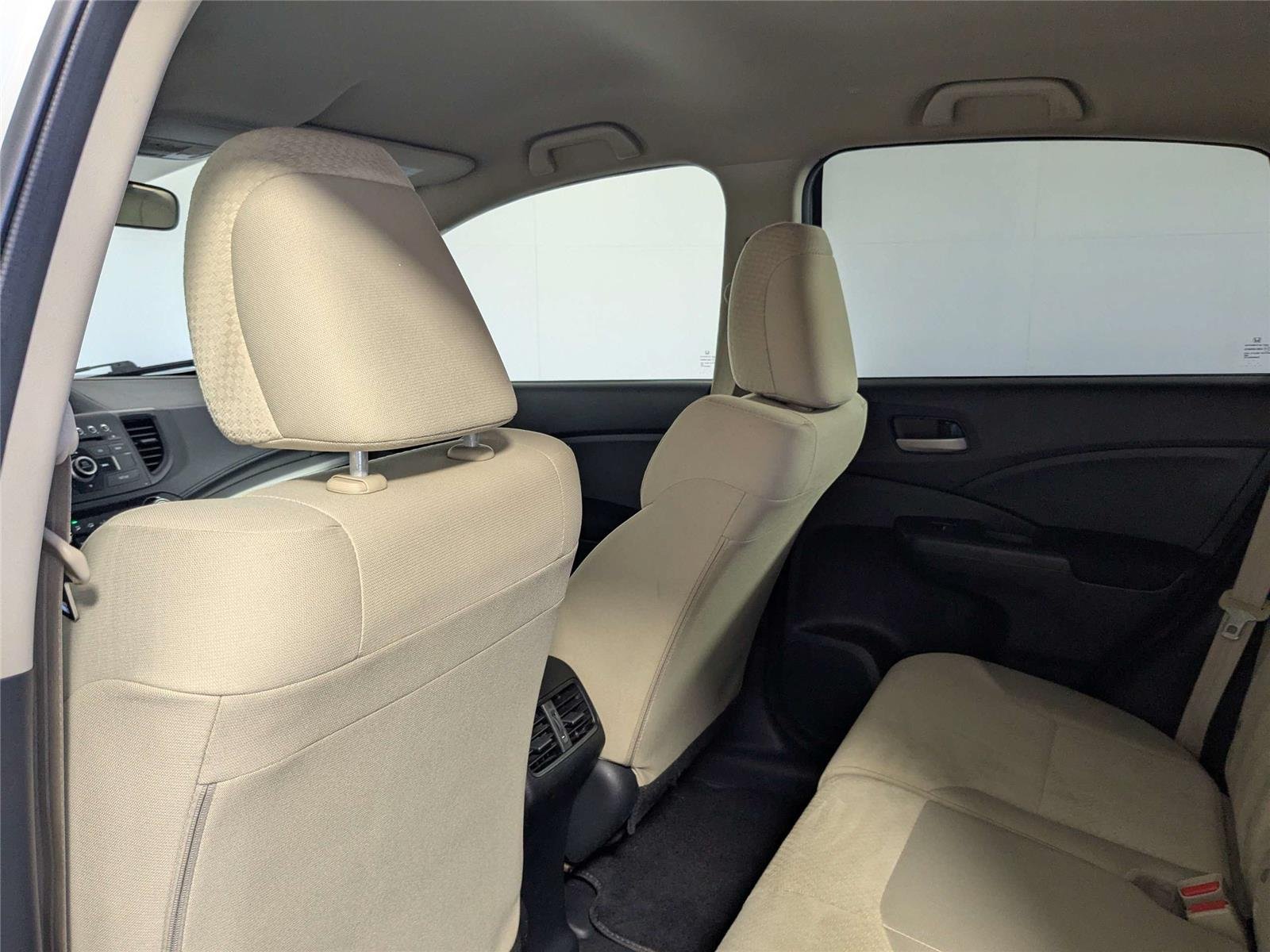 Used 2016 White Diamond Pearl Honda SE image 32