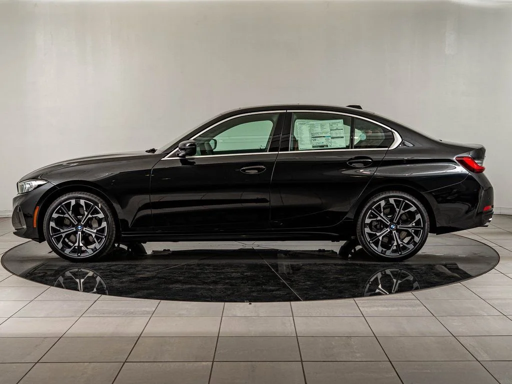 New 2026 Black Sapphire Metallic BMW 330i xDrive image 5