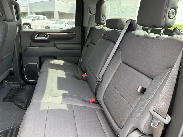 New 2026 White GMC Elevation image 20