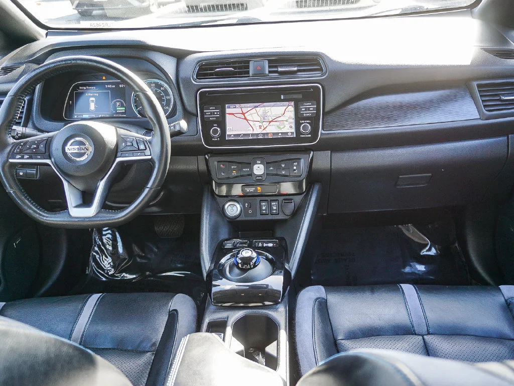 Used 2018 Gray Nissan SL image 15