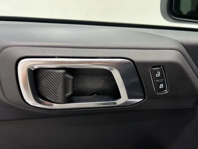 New 2025 Oxford White Ford Badlands® image 22