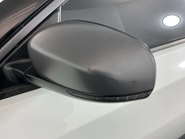 Used 2018 White Clearcoat Jeep Trailhawk image 10