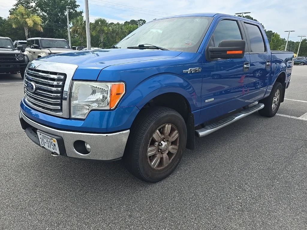 Used 2011 Blue Ford XLT image 4