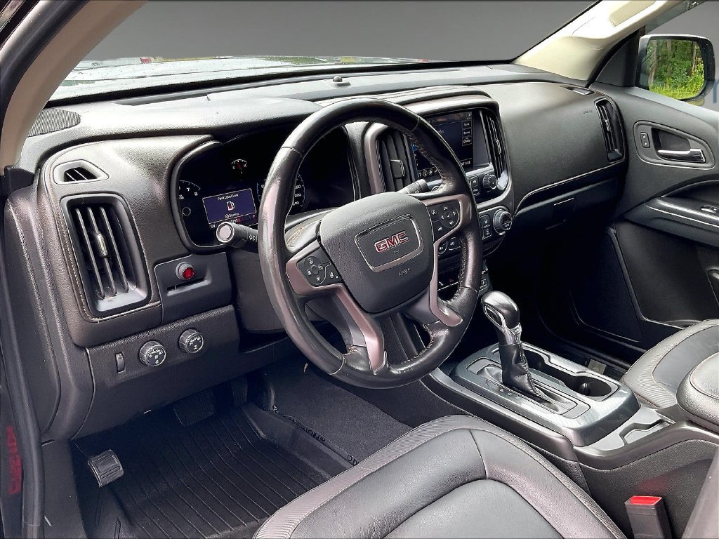 Used 2022 Black GMC AT4 w/Leather image 8