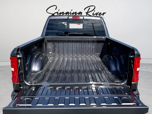 New 2026 Granite Crystal Metallic Clear-Coat Exterior Paint RAM Laramie image 17