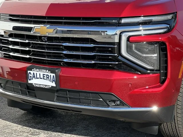 2026 Chevrolet Suburban LT - Photo 7