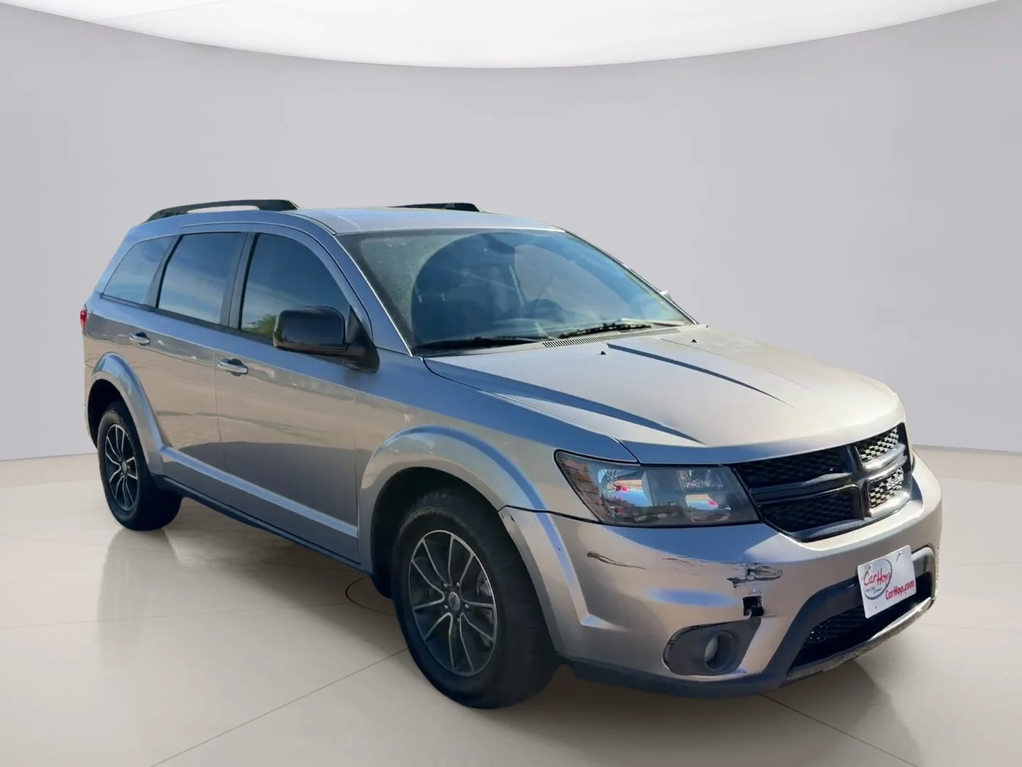 Used 2018 Silver Dodge SXT image 7