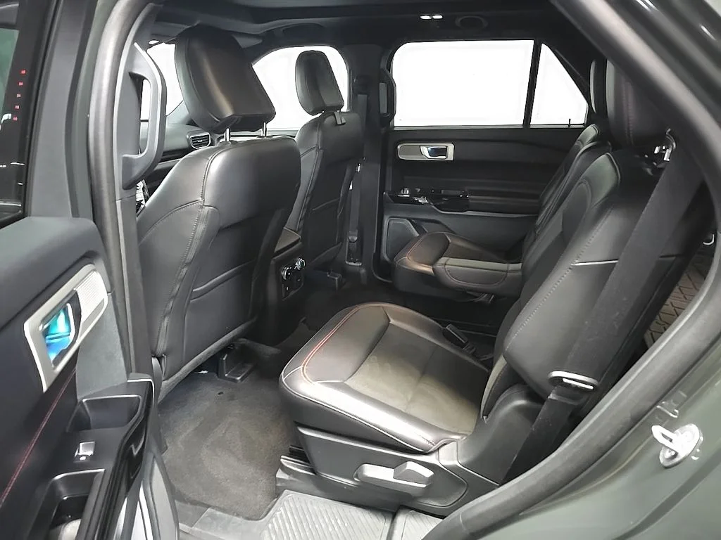 Used 2023 Green Ford ST-Line image 33