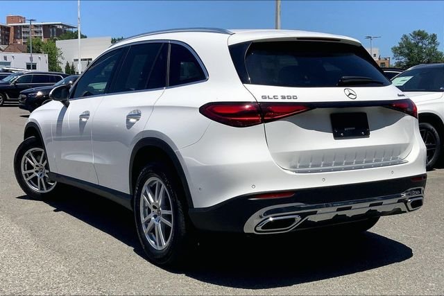 Certified Used 2023 White Mercedes-Benz GLC 300 image 10