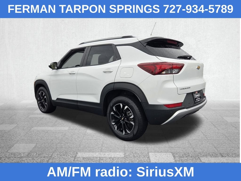 Used 2022 White Chevrolet LT image 9