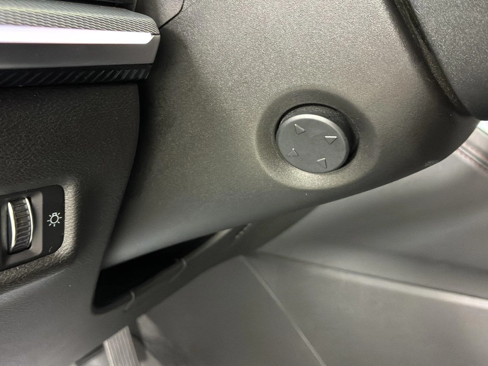Used 2024 Bright White Clearcoat Jeep Launch Edition image 25