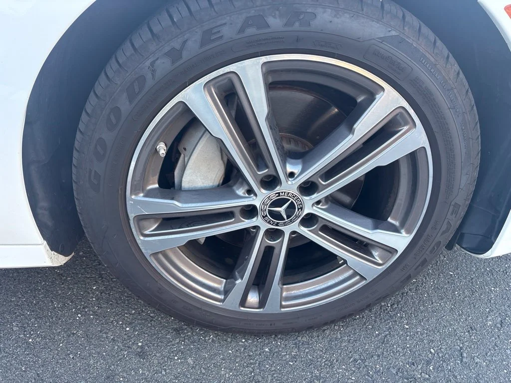 Used 2023  Mercedes-Benz E 350 image 20
