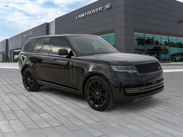 Certified Used 2025 Santorini Black Metallic Land Rover SE image 7