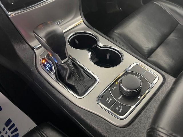 Used 2020 Black Jeep Limited image 35