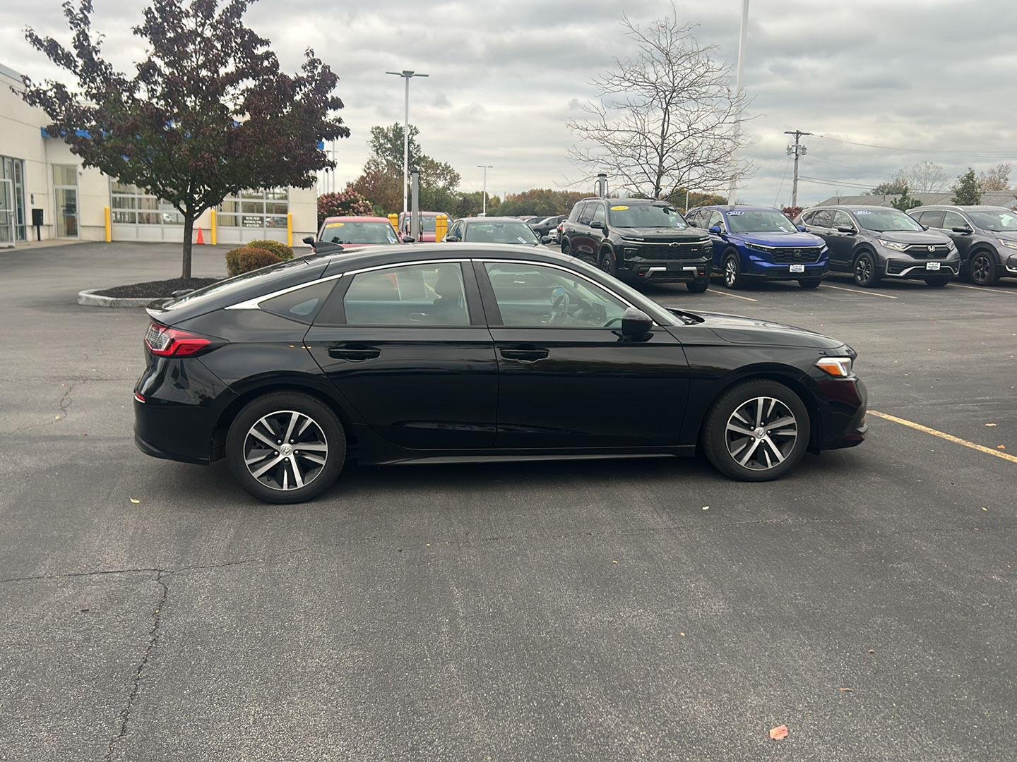 Used 2024 Crystal Black Pearl Honda LX image 9