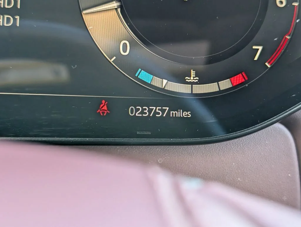 Certified Used 2024 White Land Rover Dynamic SE image 18