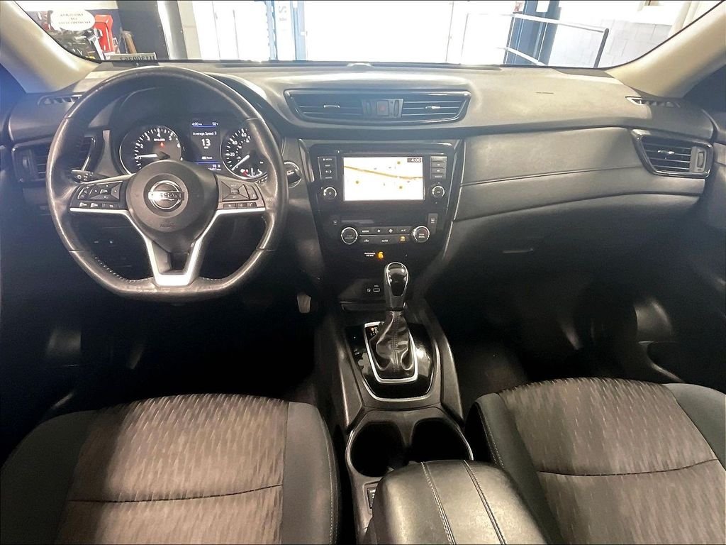 Used 2018 White Nissan SV image 22