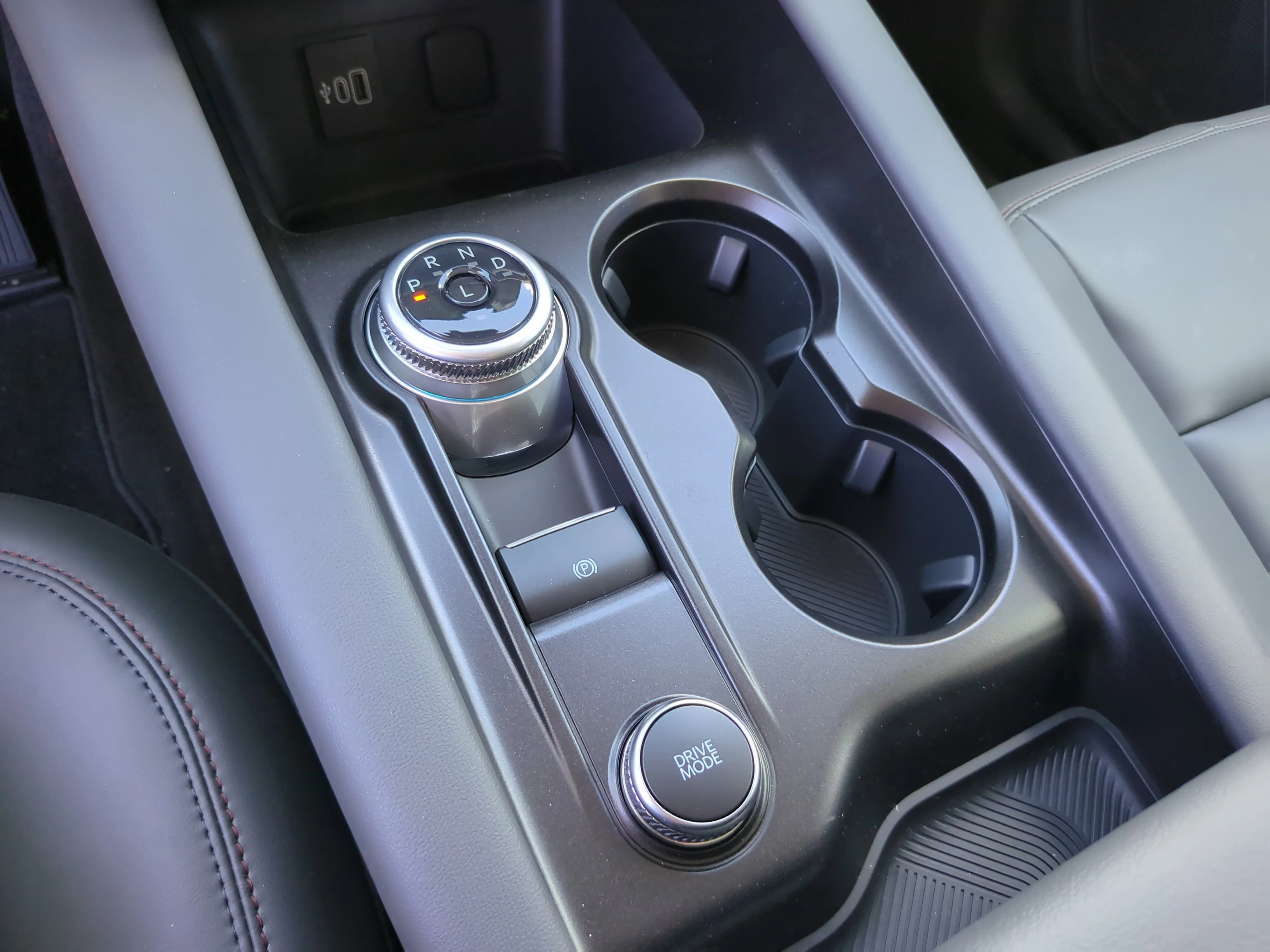 New 2026 Carbonized Gray Metallic Ford Active image 22