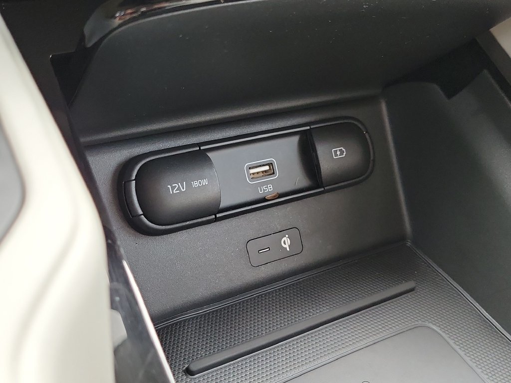 Certified Used 2022 Gravity Gray Kia SX image 39