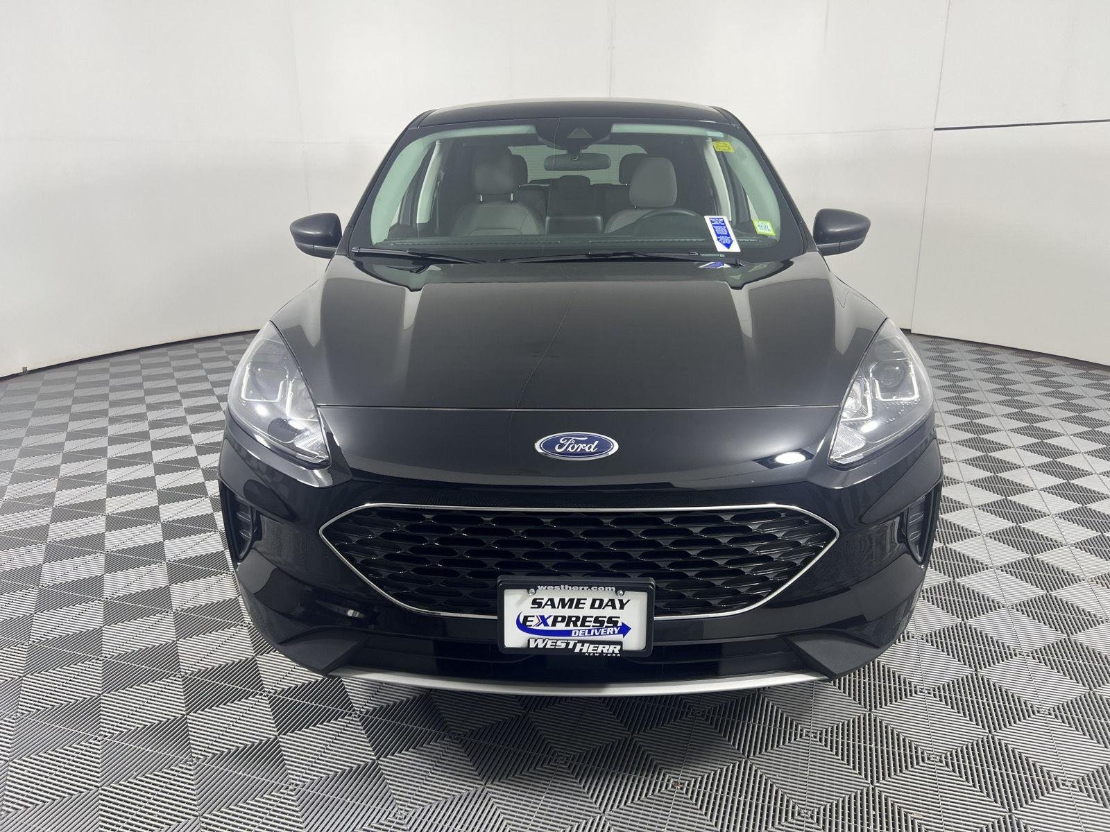 Used 2022 Agate Black Ford SE image 6