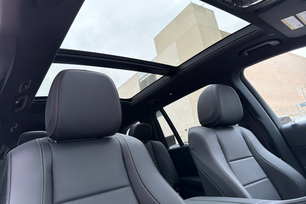 New 2026 Cirrus Silver Metallic Mercedes-Benz GLS 450 4MATIC® SUV image 17