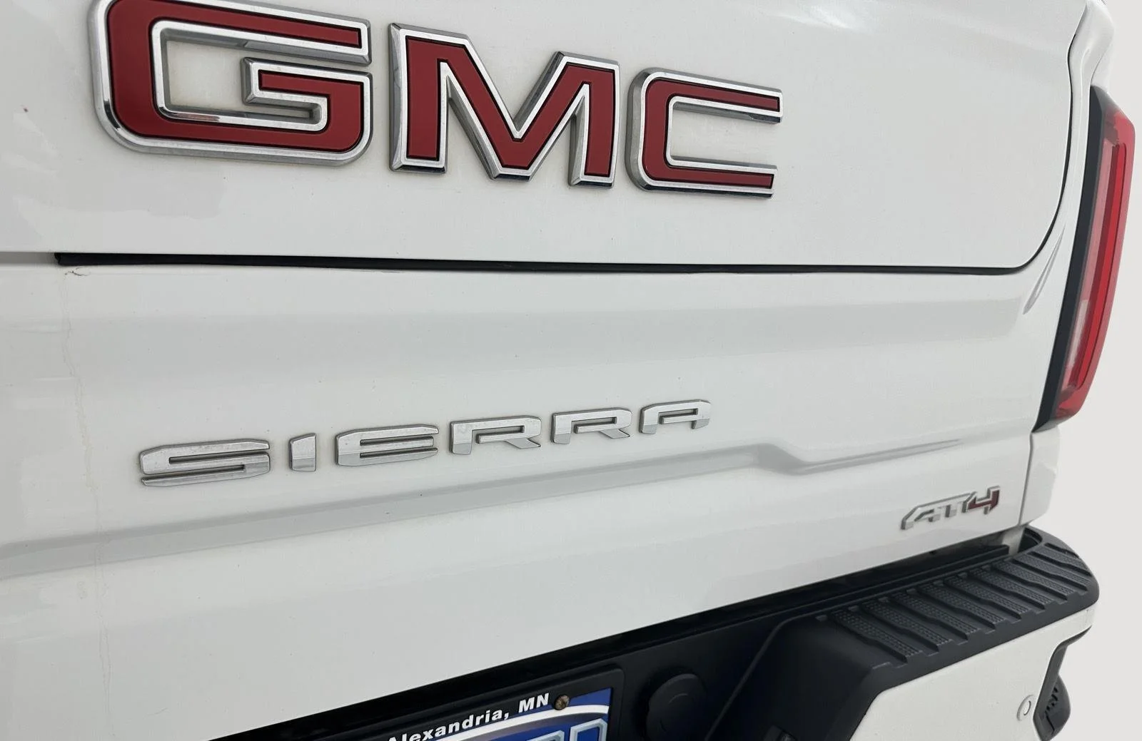 Used 2021 SUMMIT WHITE GMC AT4 image 31