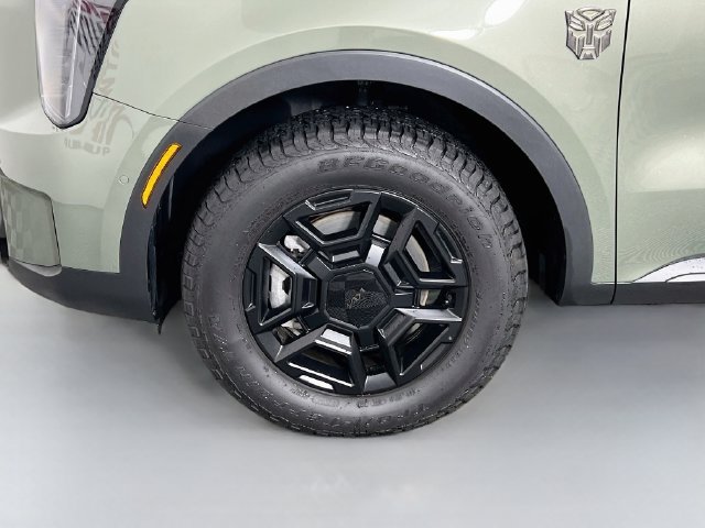 Used 2026 Green Kia X-Pro SX Prestige image 10